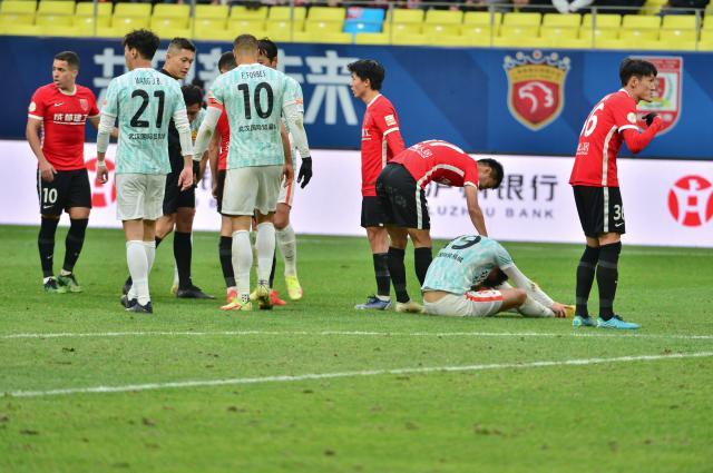 华体会体育-武汉长江提前1轮降级 2次罚分扣9分已回天无力