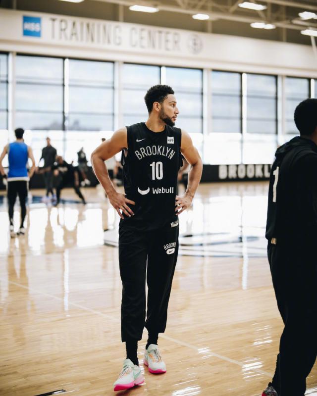 1665298387855098137.jpg 0049cqBdgy1h6ywsxoszij60u011iafi02.jpg