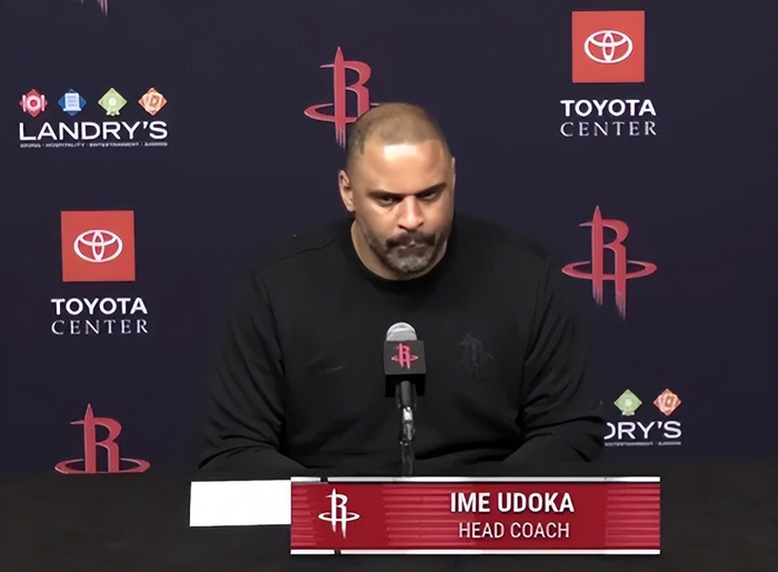 华体会官方网站-乌度卡受不了了！发布会坦白申京与谢泼德只想投篮没防守！|艾米-乌度卡|阿尔佩伦-申京|夏洛特黄蜂队|休斯敦火箭队|NBA常规赛_新浪体育_新浪新闻